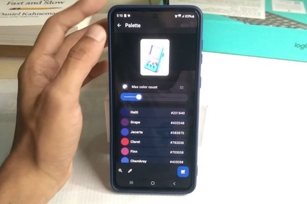 Text recognition feature extracting content from document image