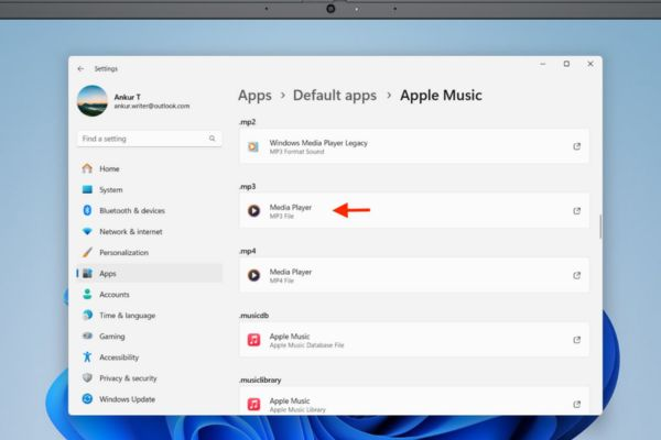 Click on the current app set as the default